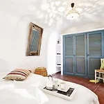 Joy House Akrotírion